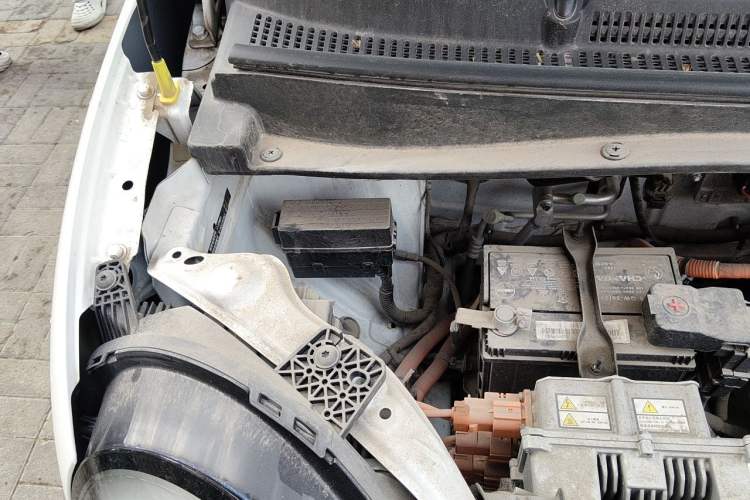 Used CHANGAN NEVO Lumin 2022 210km Sweet Edition Engine Bay Right