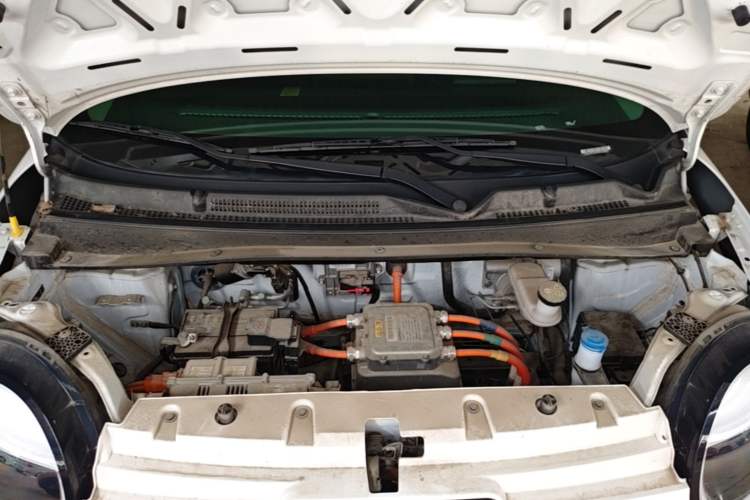 Used CHANGAN NEVO Lumin 2022 155 km – Refreshingly Sweet Edition Engine Bay