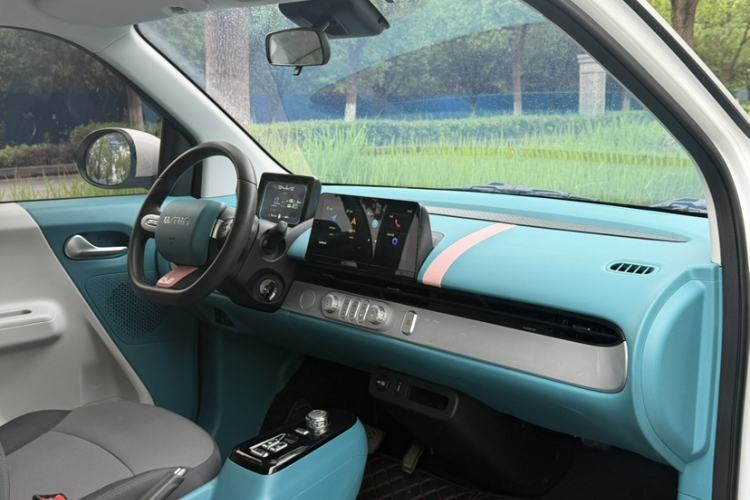 Used CHANGAN NEVO Lumin 2022 210km Sweet Edition Exterior 1