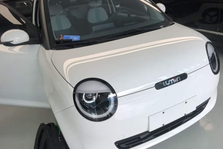 Used CHANGAN NEVO Lumin 2022 210km Sweet Edition Exterior 1