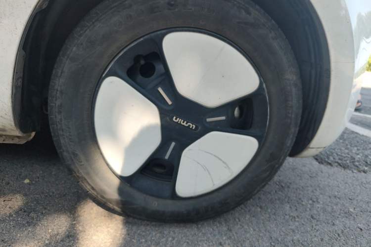 Used CHANGAN NEVO Lumin 2022 155 km – Refreshingly Sweet Edition Exterior 1
