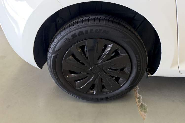 Used CHANGAN NEVO Lumin 2022 210km Sweet Edition Exterior 2