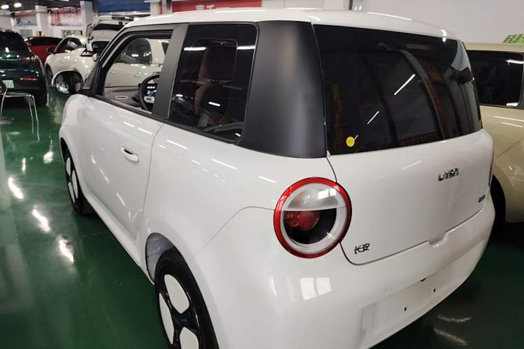 Used CHANGAN NEVO Lumin 2022 155 km – Refreshingly Sweet Edition Exterior 2