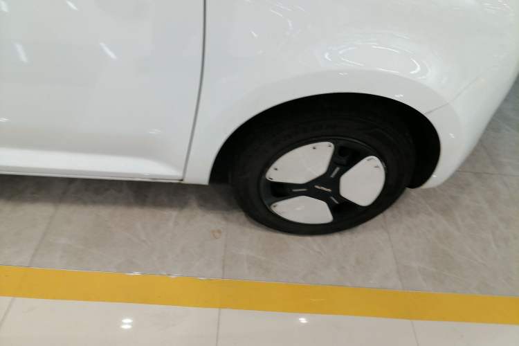 Used CHANGAN NEVO Lumin 2022 155 km – Refreshingly Sweet Edition Exterior 2