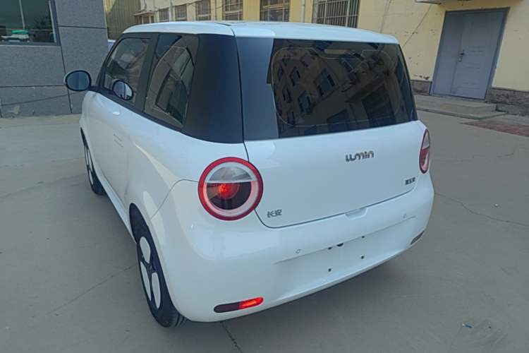 Used CHANGAN NEVO Lumin 2022 210km Sweet Edition Exterior 2