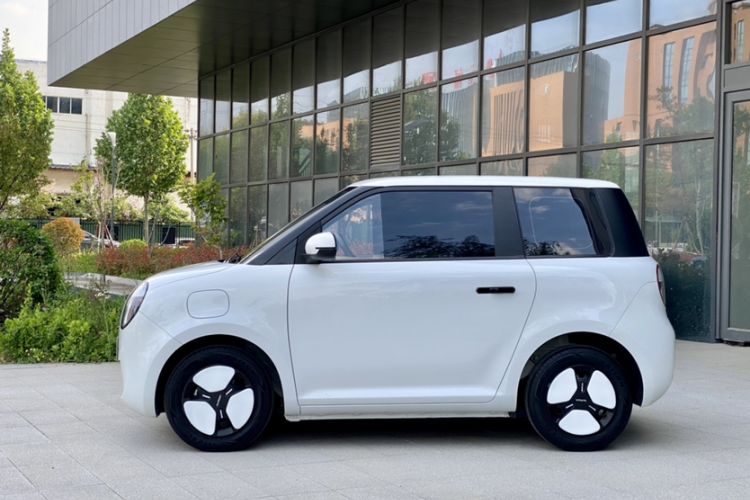 Used CHANGAN NEVO Lumin 2022 155 km – Refreshingly Sweet Edition Exterior 2
