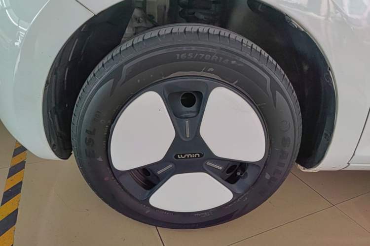 Used CHANGAN NEVO Lumin 2022 210km Sweet Edition Exterior 2