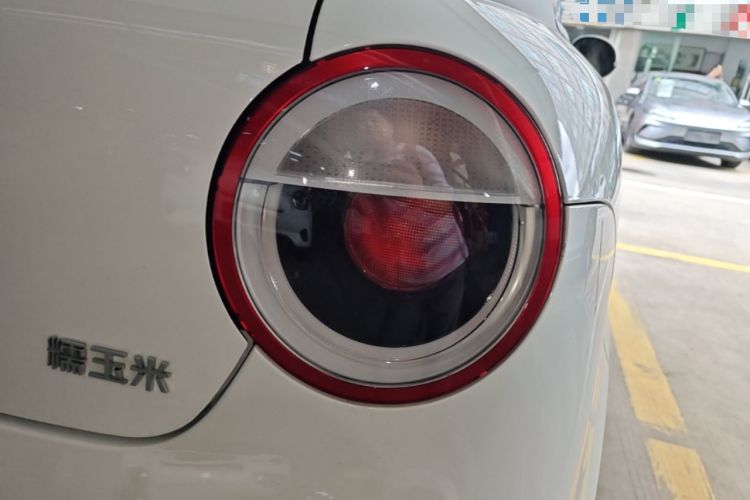 Used CHANGAN NEVO Lumin 2022 210km Sweet Edition Exterior 3