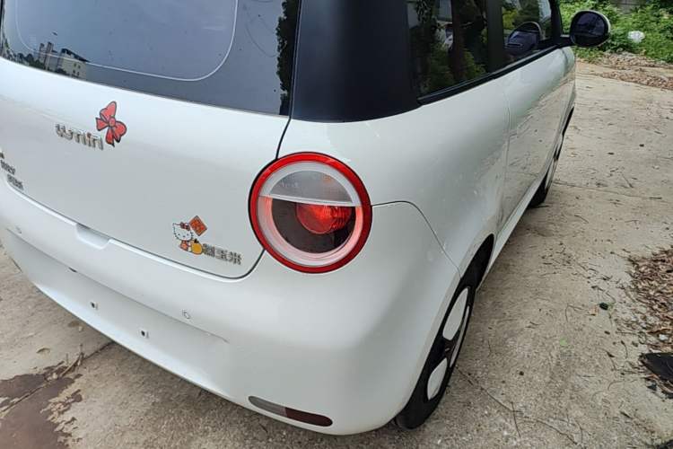 Used CHANGAN NEVO Lumin 2022 155 km – Refreshingly Sweet Edition Exterior 3