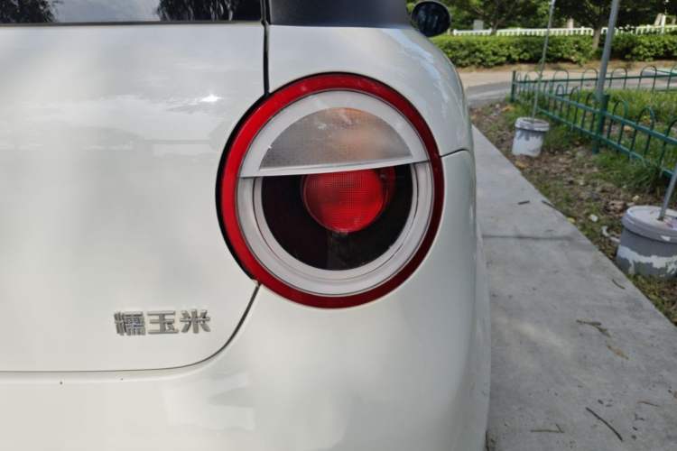 Used CHANGAN NEVO Lumin 2022 155 km – Refreshingly Sweet Edition Exterior 3