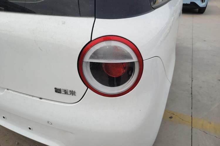 Used CHANGAN NEVO Lumin 2022 155 km – Refreshingly Sweet Edition Exterior 3