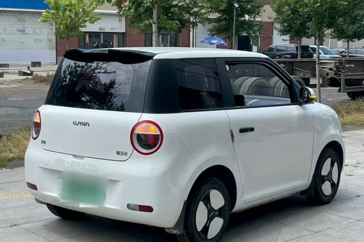 Used CHANGAN NEVO Lumin 2022 155 km – Refreshingly Sweet Edition Exterior 3