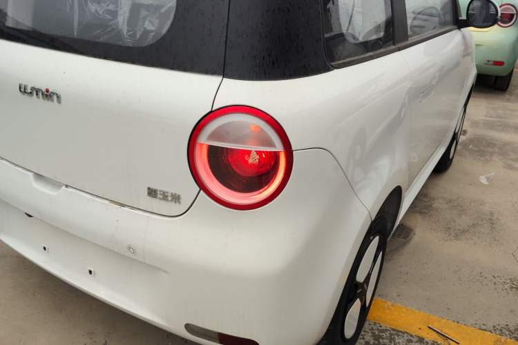 Used CHANGAN NEVO Lumin 2022 301km Honey-Sweet Version Exterior 3