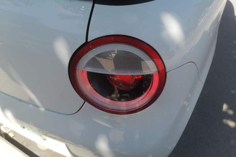 Used CHANGAN NEVO Lumin 2022 155 km – Refreshingly Sweet Edition Exterior 3