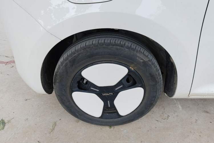 Used CHANGAN NEVO Lumin 2022 155 km – Refreshingly Sweet Edition Exterior 4