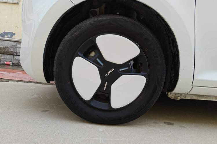 Used CHANGAN NEVO Lumin 2022 155 km – Refreshingly Sweet Edition Exterior 4