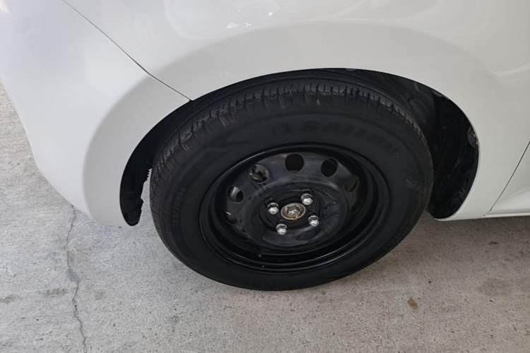 Used CHANGAN NEVO Lumin 2022 155 km – Refreshingly Sweet Edition Exterior 4