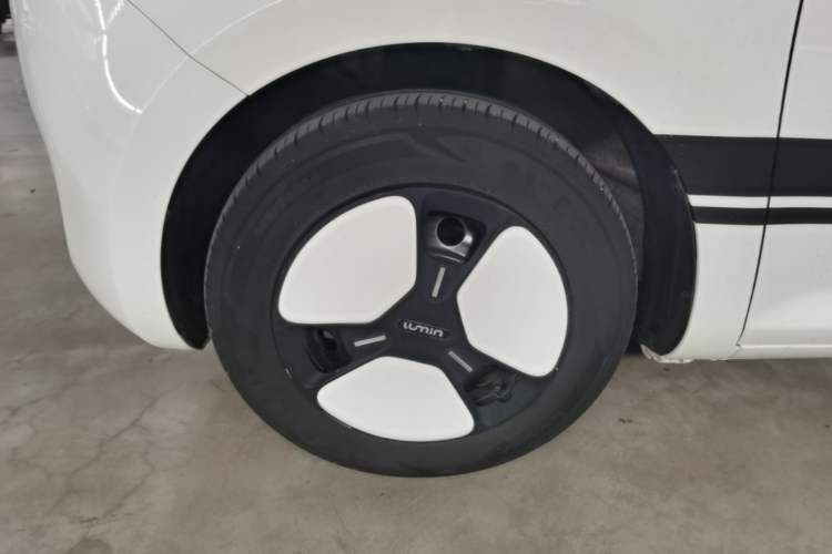 Used CHANGAN NEVO Lumin 2022 210km Sweet Edition Exterior 4