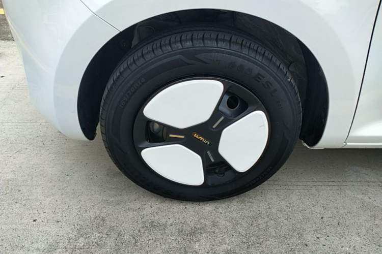 Used CHANGAN NEVO Lumin 2022 155 km – Refreshingly Sweet Edition Exterior 4