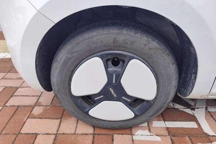 Used CHANGAN NEVO Lumin 2022 155 km – Refreshingly Sweet Edition Exterior 4