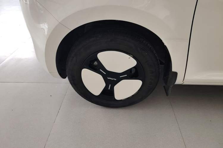 Used CHANGAN NEVO Lumin 2022 155 km – Refreshingly Sweet Edition Exterior 4