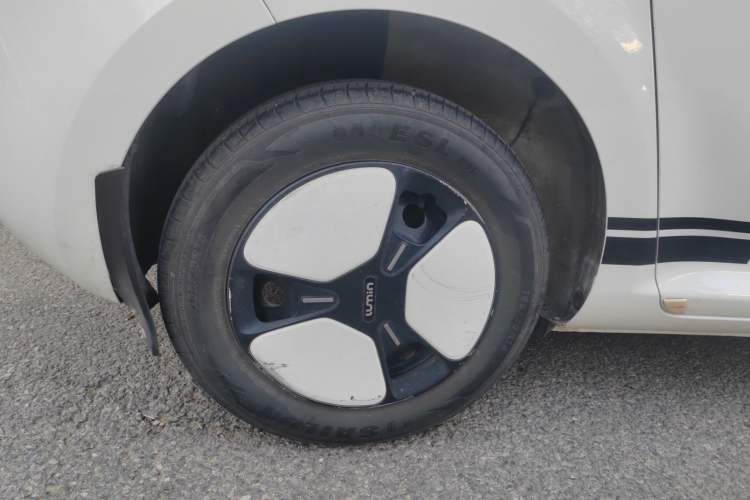 Used CHANGAN NEVO Lumin 2022 210km Sweet Edition Exterior 5