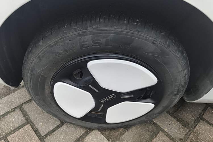 Used CHANGAN NEVO Lumin 2022 210km Sweet Edition Exterior 5