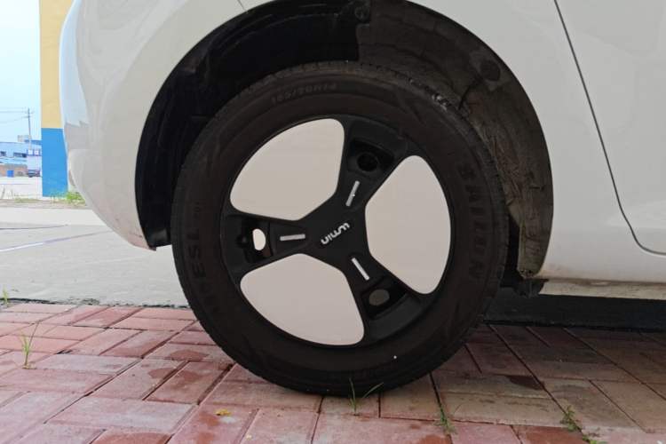 Used CHANGAN NEVO Lumin 2022 155 km – Refreshingly Sweet Edition Exterior 5