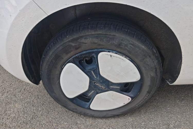 Used CHANGAN NEVO Lumin 2022 210km Sweet Edition Exterior 5