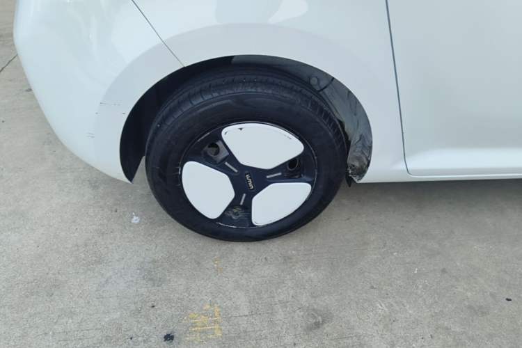 Used CHANGAN NEVO Lumin 2022 210km Sweet Edition Exterior 5