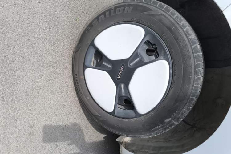 Used CHANGAN NEVO Lumin 2022 210km Sweet Edition Exterior 5
