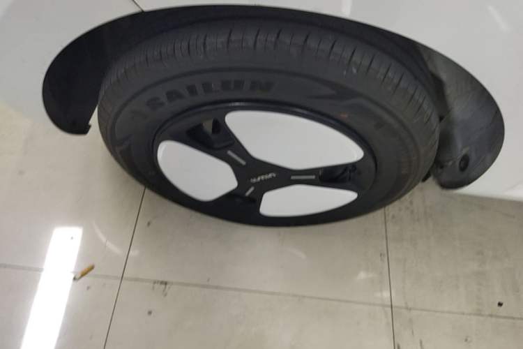 Used CHANGAN NEVO Lumin 2022 210km Sweet Edition Exterior 5