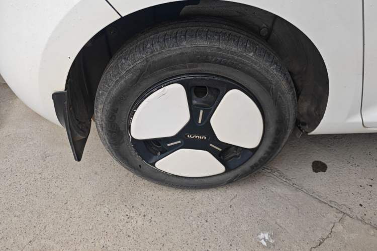 Used CHANGAN NEVO Lumin 2022 155 km – Refreshingly Sweet Edition Exterior 5