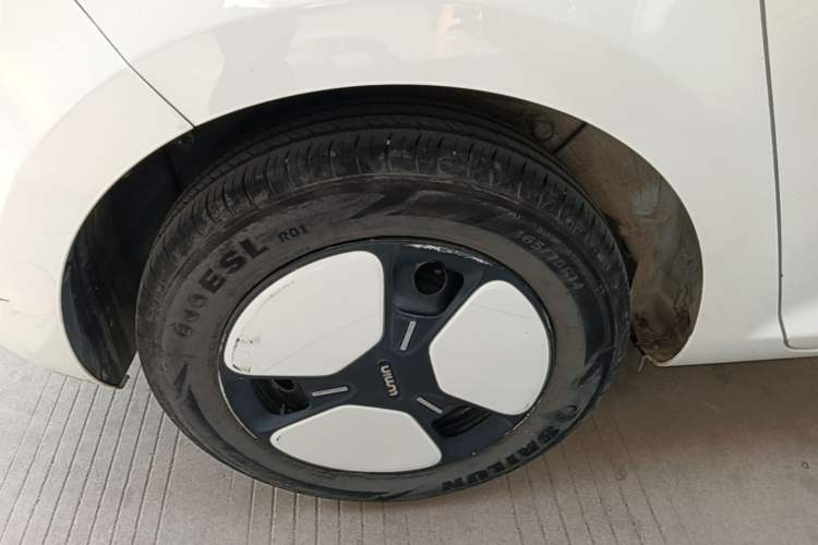 Used CHANGAN NEVO Lumin 2022 210km Sweet Edition Exterior 5