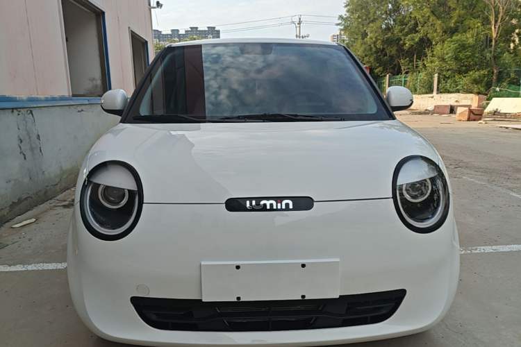 Used CHANGAN NEVO Lumin 2022 155 km – Refreshingly Sweet Edition Front
