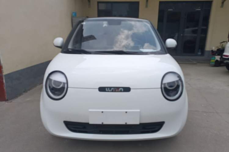 Used CHANGAN NEVO Lumin 2022 155 km – Refreshingly Sweet Edition Front