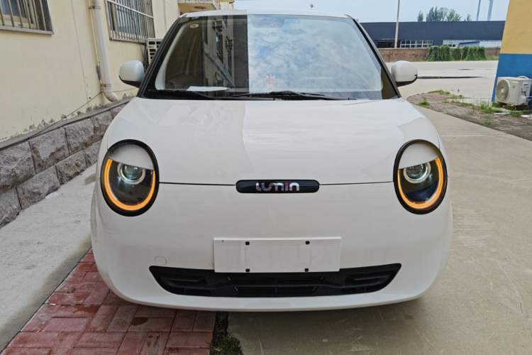 Used CHANGAN NEVO Lumin 2022 155 km – Refreshingly Sweet Edition Front