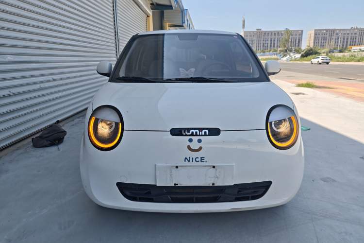 Used CHANGAN NEVO Lumin 2022 155 km – Refreshingly Sweet Edition Front