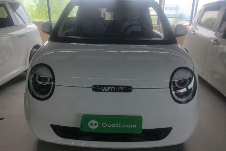 Used CHANGAN NEVO Lumin 2022 155 km – Refreshingly Sweet Edition Front