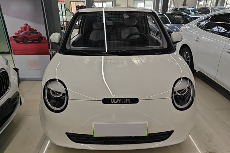 Used CHANGAN NEVO Lumin 2022 155 km – Refreshingly Sweet Edition Front