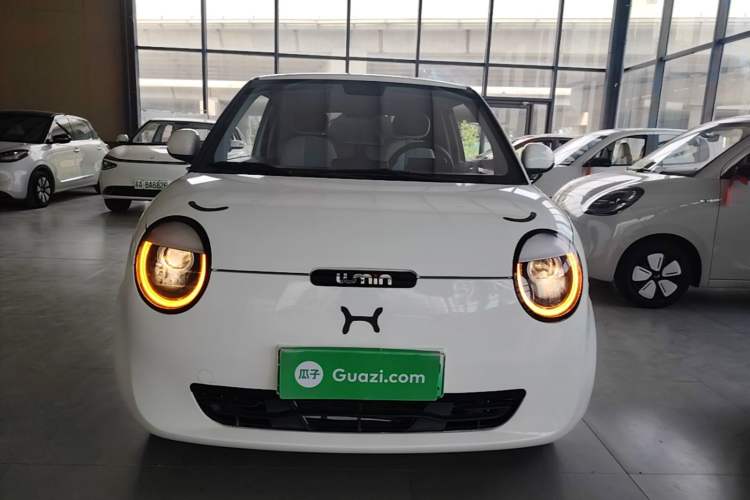 Used CHANGAN NEVO Lumin 2022 155 km – Refreshingly Sweet Edition Front