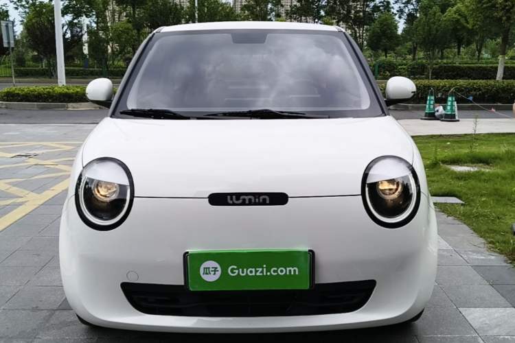 Used CHANGAN NEVO Lumin 2022 155 km – Refreshingly Sweet Edition Front