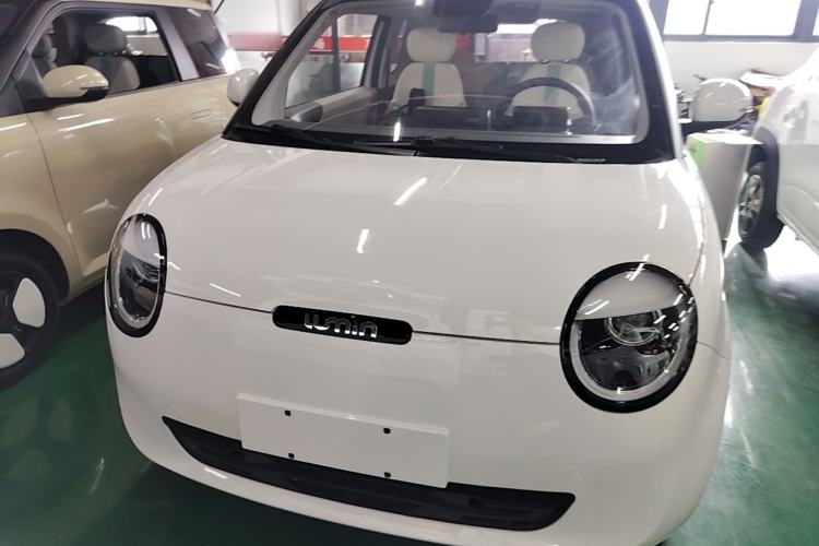 Used CHANGAN NEVO Lumin 2022 155 km – Refreshingly Sweet Edition Front