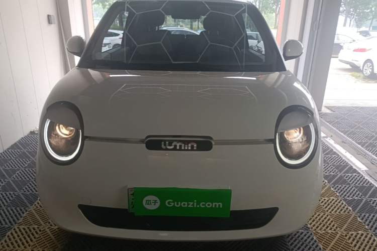 Used CHANGAN NEVO Lumin 2022 155 km – Refreshingly Sweet Edition Front
