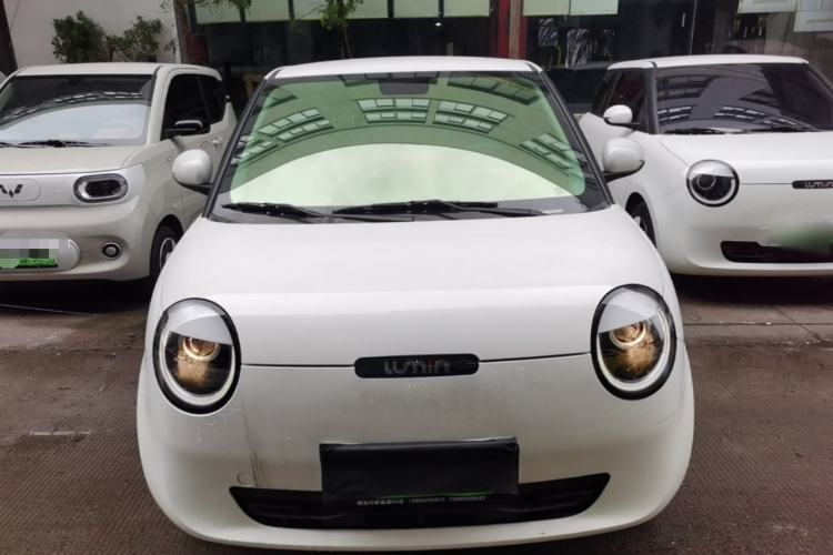 Used CHANGAN NEVO Lumin 2022 155 km – Refreshingly Sweet Edition Front