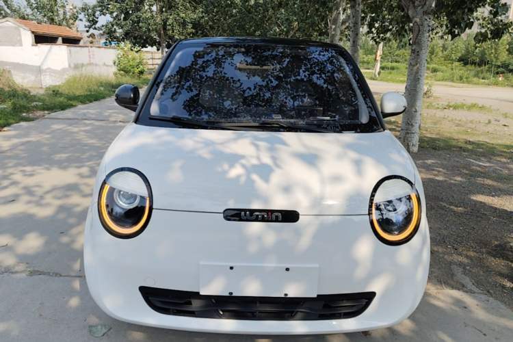 Used CHANGAN NEVO Lumin 2022 210km Sweet Edition Front