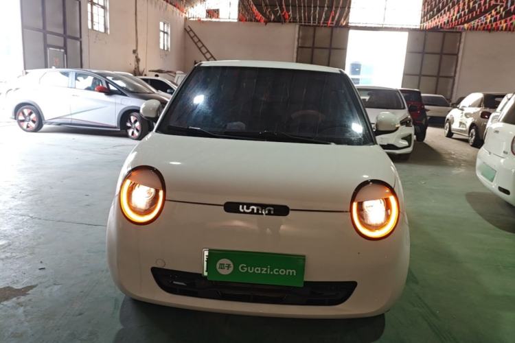 Used CHANGAN NEVO Lumin 2022 155 km – Refreshingly Sweet Edition Front