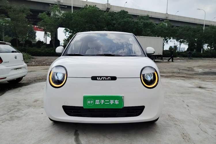 Used CHANGAN NEVO Lumin 2022 155 km – Refreshingly Sweet Edition Front