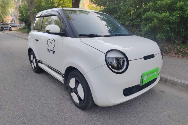 Used CHANGAN NEVO Lumin 2022 210km Sweet Edition Front Right 45 Deg