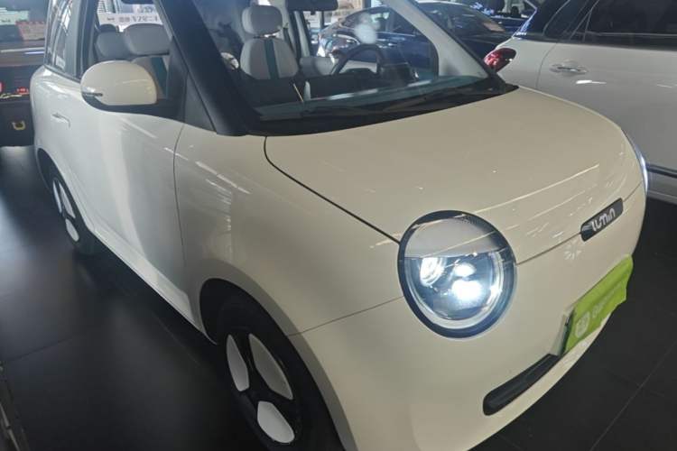 Used CHANGAN NEVO Lumin 2022 210km Sweet Edition Front Right 45 Deg